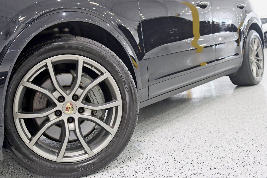 Used 2022 Porsche Cayenne S AWD/4WD image 4