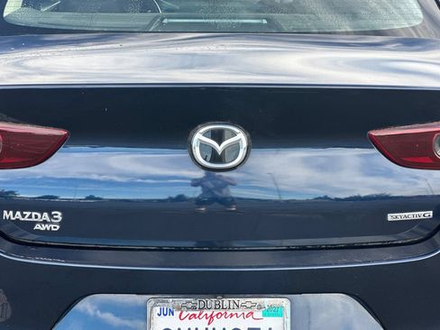 Used 2020 MAZDA MAZDA3 AWD Sedan w/ Preferred Package image 47