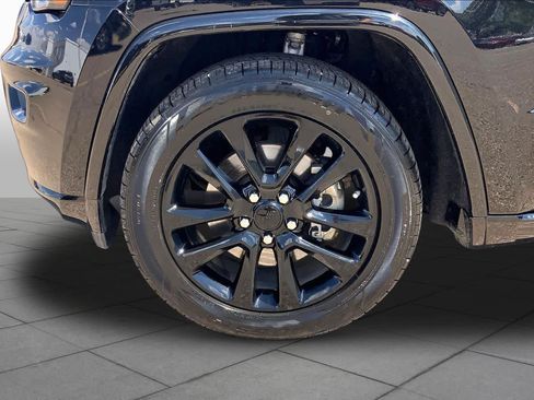 Used 2022 Jeep Grand Cherokee Laredo X RWD image 11