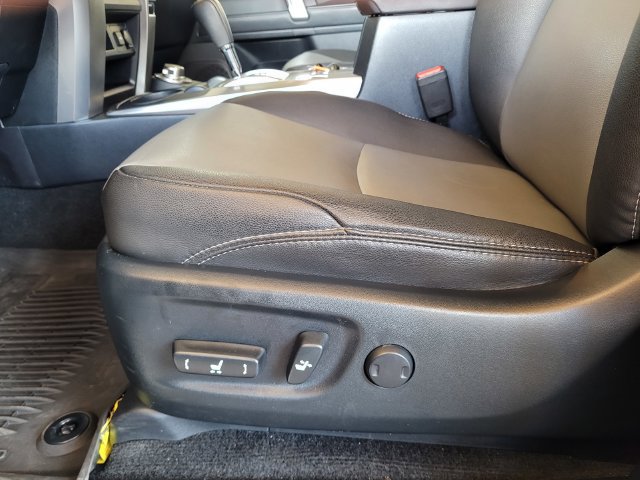 Used 2024 Toyota 4Runner SR5 Premium w/ Moonroof Package AWD/4WD image 21