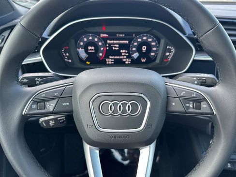 Used 2025 Audi Q3 2.0T Premium w/ Convenience Package image 22
