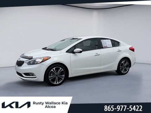 Used 2016 Kia Forte EX image 1