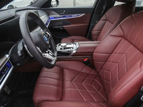 Used 2026 BMW i7 xDrive60 w/ M Sport Package RWD image 14
