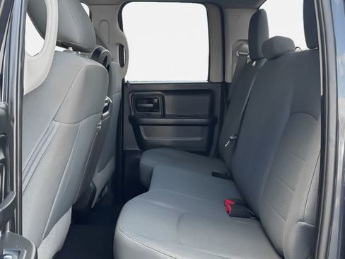 Used 2018 RAM 1500 Express w/ Express Value Package AWD/4WD image 13