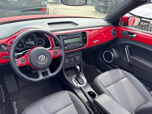 Used 2014 Volkswagen Beetle 2.5 FWD image 10