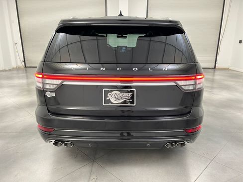 Used 2021 Lincoln Aviator Reserve w/ Equipment Group 208A AWD/4WD image 8