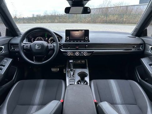 Used 2023 Honda Civic Sport image 12