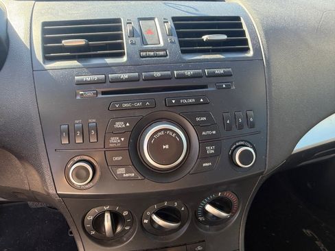 Used 2012 MAZDA MAZDA3 i Grand Touring image 6