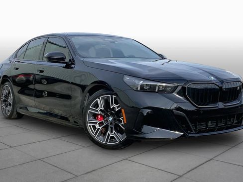 Used 2026 BMW i5 eDrive40 w/ M Sport Package AWD/4WD image 2