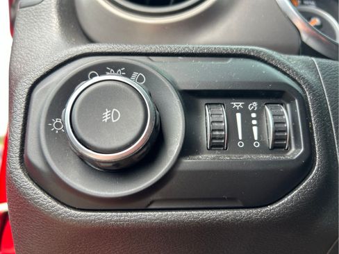 Certified 2020 Jeep Wrangler Sport AWD/4WD image 25