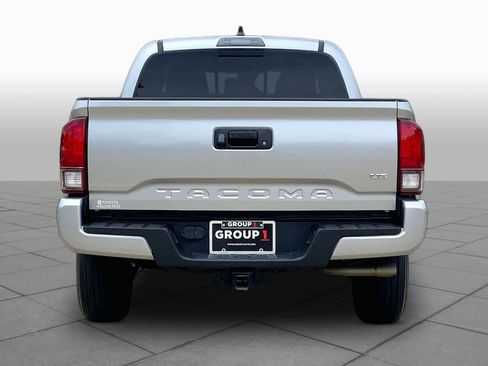 Certified 2022 Toyota Tacoma SR5 w/ Technology Package RWD image 5
