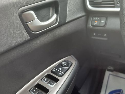 Used 2020 Kia Optima LX image 15