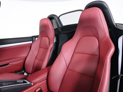 Certified 2025 Porsche 718 Boxster GTS image 5