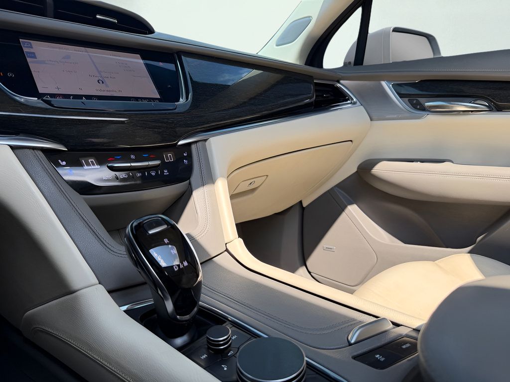 Used 2020 Cadillac XT6 Premium Luxury FWD image 57
