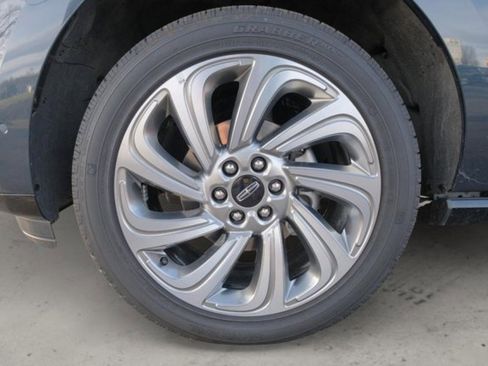 Used 2024 Lincoln Navigator Reserve image 10