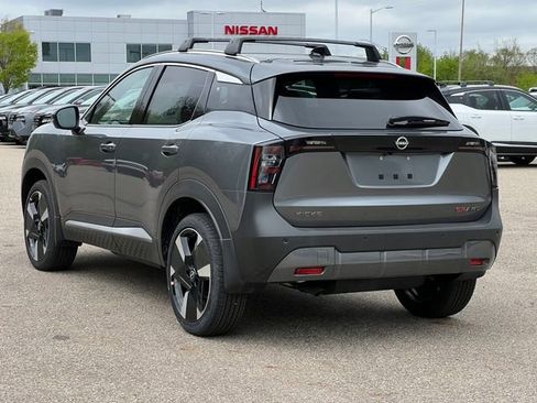 New 2026 Nissan Kicks SR w/ Cold Weather Package AWD/4WD image 7