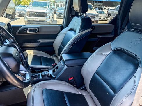 Used 2023 Ford Bronco Wildtrak AWD/4WD image 9