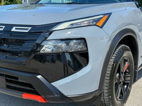 Used 2025 Nissan Rogue SV w/ Rock Creek Premium Package AWD/4WD image 7