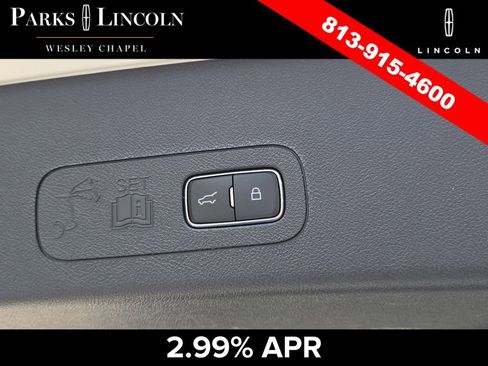 Certified 2025 Lincoln Aviator Reserve w/ Illumination Package RWD image 9