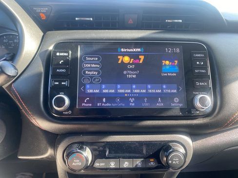 Used 2021 Nissan Kicks SR image 23