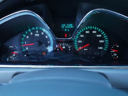 Used 2017 Chevrolet Traverse LT w/ LPO, 'HIT The Road' Package image 6