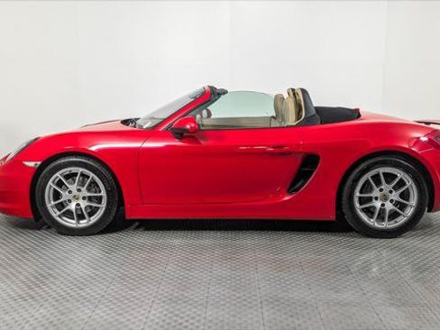 Used 2015 Porsche Boxster RWD image 3