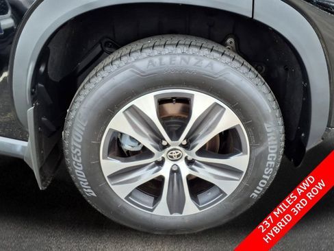 Used 2026 Toyota Highlander XLE AWD/4WD image 34