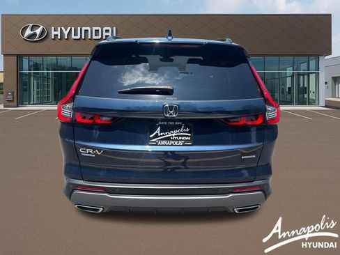 Used 2025 Honda CR-V Sport Touring image 4