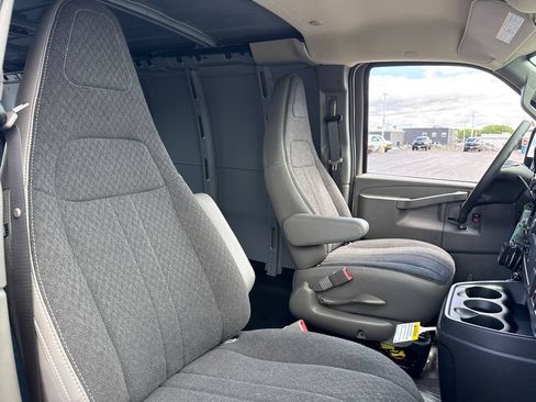 New 2026 GMC Savana 3500 Extended w/ Driver Convenience Package RWD image 26