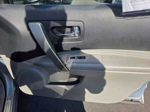 Used 2013 Nissan Rogue SL AWD/4WD image 15