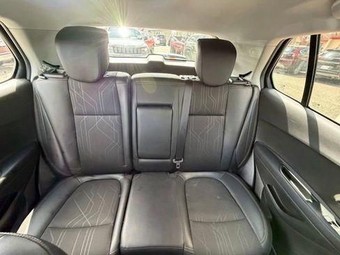 Used 2017 Chevrolet Trax LT w/ LT Convenience Package AWD/4WD image 17