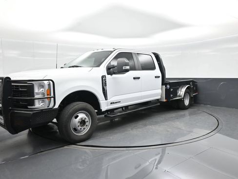 Used 2023 Ford F350 XL AWD/4WD image 26