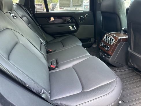 Used 2020 Land Rover Range Rover Long Wheelbase HSE image 16