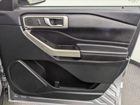 Used 2023 Ford Explorer XLT w/ Equipment Group 202A image 23