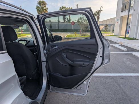 Used 2016 Ford Escape SE w/ Equipment Group 201A image 21