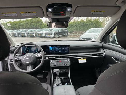 Used 2025 Hyundai Tucson SE image 7