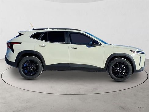 New 2026 Chevrolet Trax ACTIV w/ Sunroof Package image 4