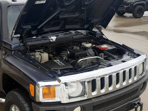 Used 2008 HUMMER H3 Luxury image 38