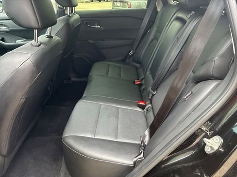 Used 2024 Nissan Rogue SV w/ SV Premium Package FWD image 15