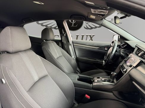 Used 2019 Honda Civic Sport image 14