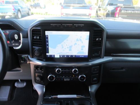 Used 2022 Ford F150 Lariat w/ Equipment Group 502A High image 25