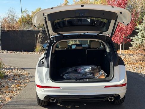 New 2026 Lincoln Corsair Grand Touring image 16