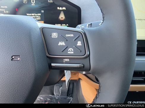 New 2026 Lexus ES 350e FWD image 24