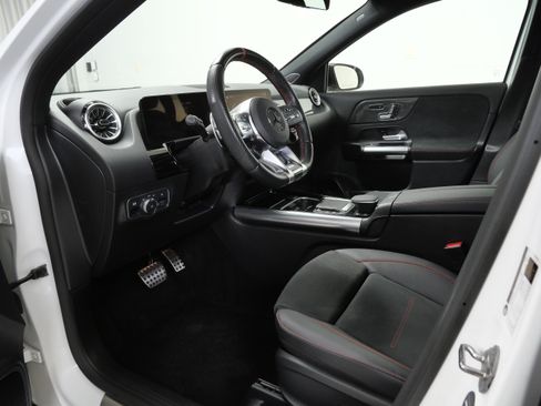 Certified 2023 Mercedes-Benz GLA 35 AMG 4MATIC image 7
