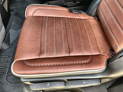 Used 2023 GMC Yukon Denali Ultimate image 17