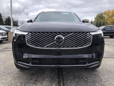 New 2026 Volvo XC90 B6 Plus w/ Protection Package Premier image 2