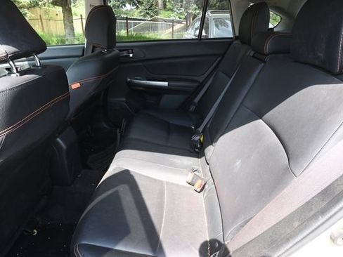 Used 2016 Subaru Crosstrek 2.0i Limited AWD/4WD image 9