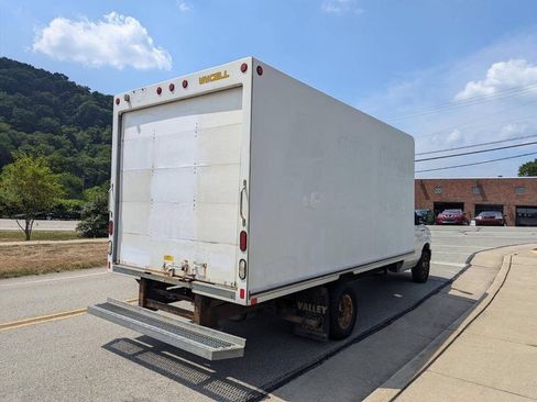 Used 2016 Ford E-450 and Econoline 450 Super Duty RWD image 5