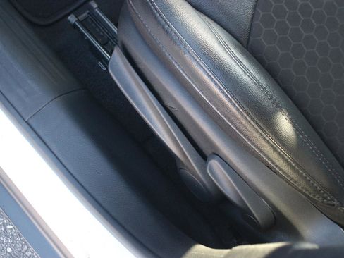 Used 2021 Jeep Compass Latitude w/ Sun and Sound Group image 15