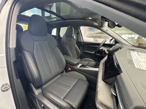 New 2025 Audi Q5 Premium Plus image 27